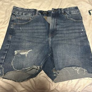 Express Midi Ultra Stretch Shorts - 6/8/10